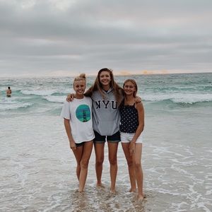 Meet your Posher, Evie